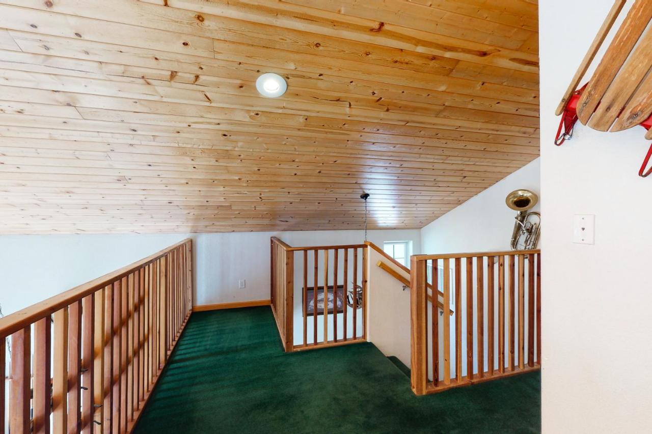 Papas Mountain Villa Shaver-tó Kültér fotó